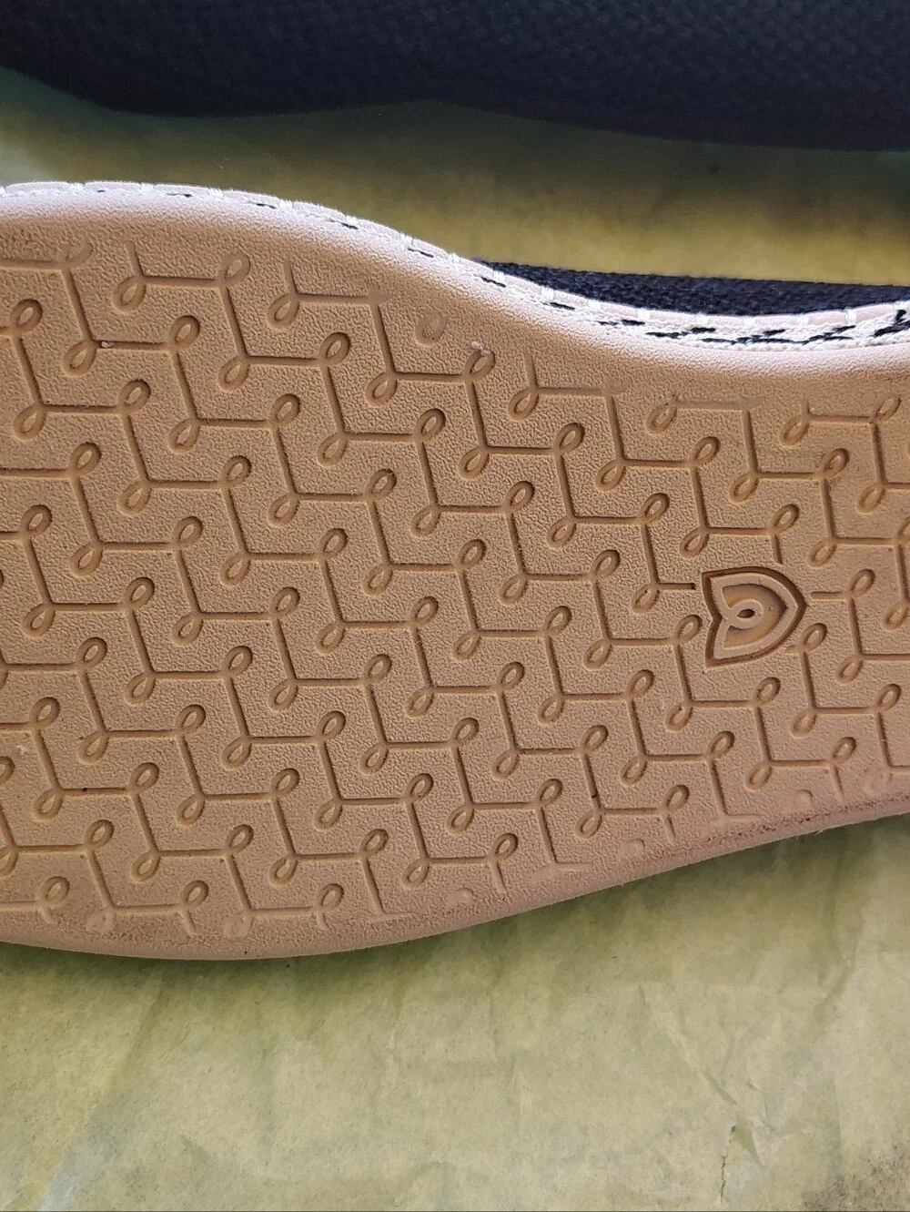 Rothy’s Espadrille Sz 9.5 Navy Stripe NWT - No Laces